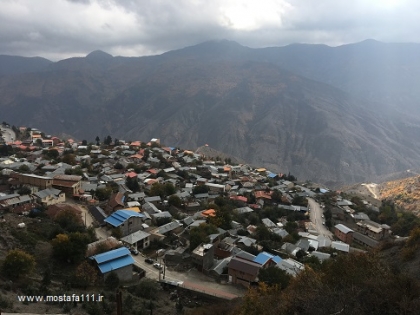 گلگشتی در آشیانه عقاب، آلاشت در پاییز رویایی و رنگارنگ