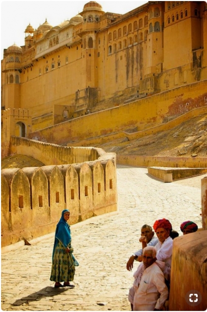 Free of breathless chest, in my thoughts’ fort