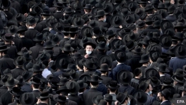  خیال نور در دریایی از تاریکی