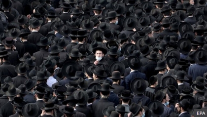  خیال نور در دریایی از تاریکی