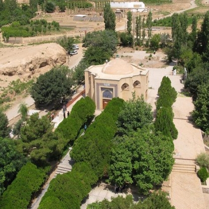 شاید که من هم گم شدم، در دیر اصنام و صنم