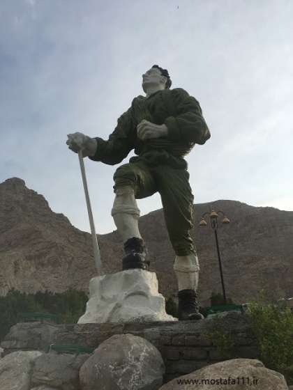 پای بلوط های زاگرس، کرمانشاه دروازه اتصال به میانرودان راه ورود متجاوزین