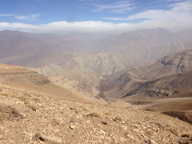 صعود به قله توچال از مسیر دره ایگل - نمایی از دره زیبای ایگل