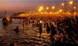 کمبوملا، غسل و حج هندوها در شهر الله آباد برای رستگاری