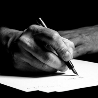 نوشتن برای خدمت به حقیقت، و دفاع از آزادی